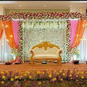 A Stage of Love Drenched in Romantic Flower Arrangements