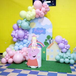 Jumping in Muddy Puddles with Peppa Pig