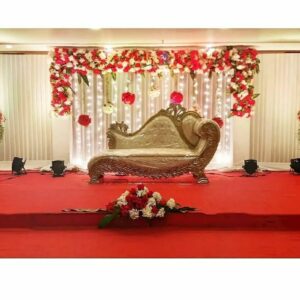 A Classic Celebration with Layers of Luxurious Wedding Flowers